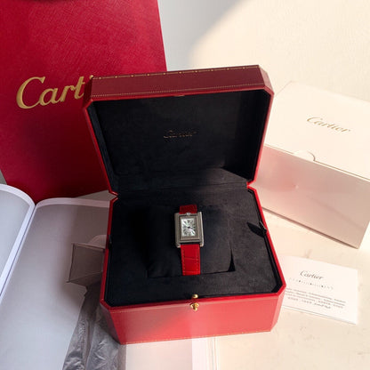 Cartier Tank Must 33.7 × 25.5 MM