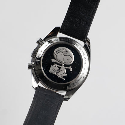 Omega Speedmaster 311.32.42.30.04.003 Silver Snoopy Apollo XIII 45th Anniversary Edition Stainless Steel White Dial Limited Edition of 1970 (2015) 42 MM